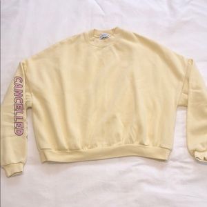 ✨bundle 3 for $25✨cute and comfy sweater